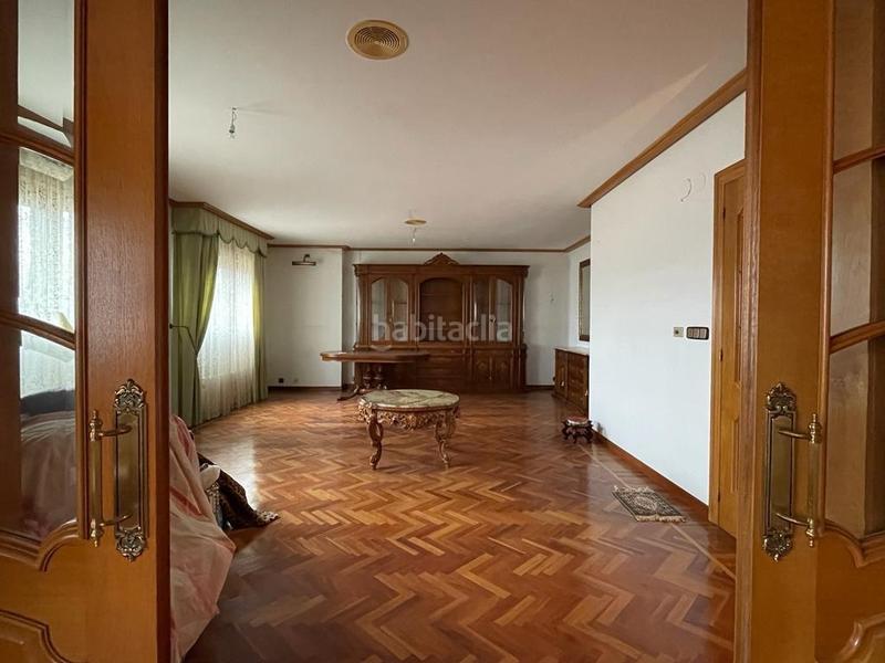 Foto 3009d31f-8fbb-4fae-9175-136d3d9b7dac. Appartement avec chauffage parking dans Centro Ponferrada