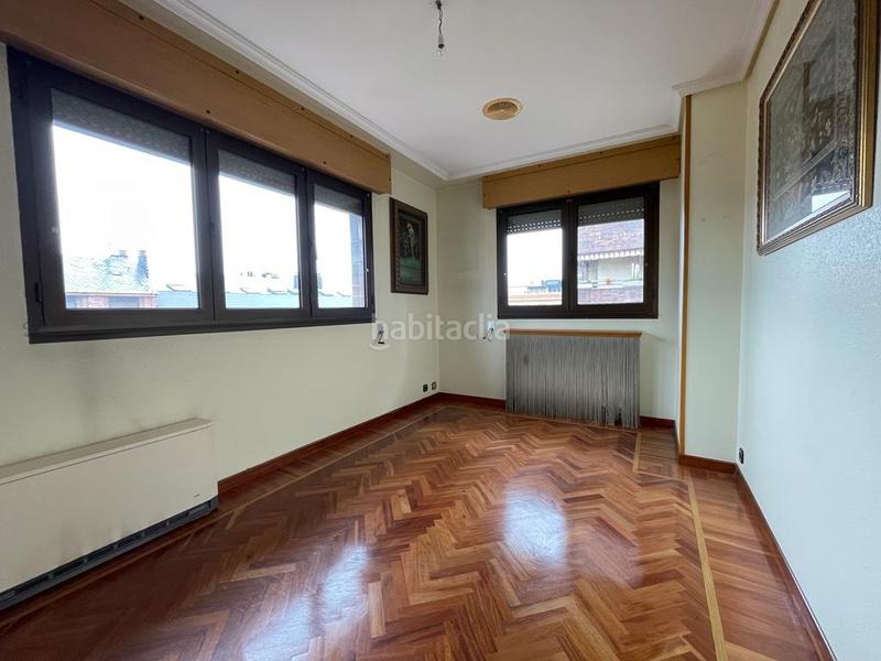 Foto c071b531-a6ae-4a67-b36d-04c295172a95. Appartement avec chauffage parking dans Centro Ponferrada