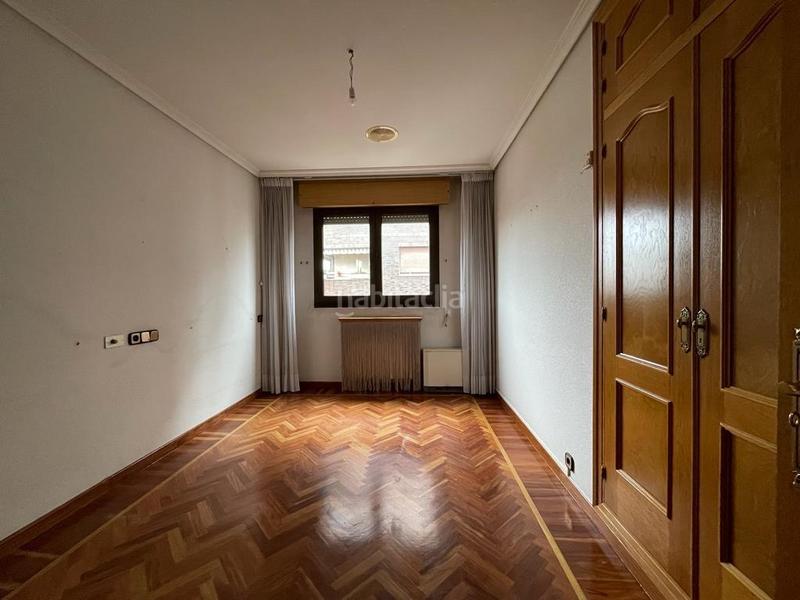 Foto ce9d3f91-32ba-41d6-ad38-23b3aa965142. Appartement avec chauffage parking dans Centro Ponferrada