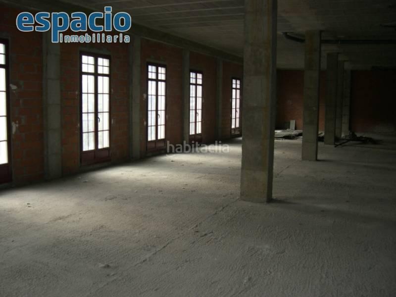 Foto ec98bffa-2a7f-48bf-b82b-2938ccfec8ac. Local comercial venta local zona Centro en Centro Ponferrada