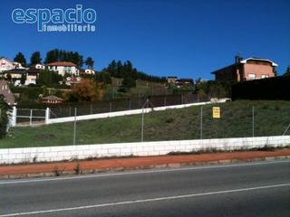 Terreny residencial a Zona Alta. Venta finca urbana patricia