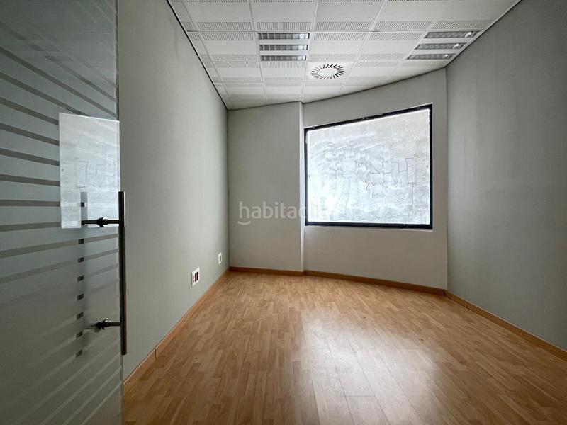 Foto ac3be53d-0674-4b1d-9c15-b794dc5af406. Local comercial venta local zona rosalia de castro en Ponferrada