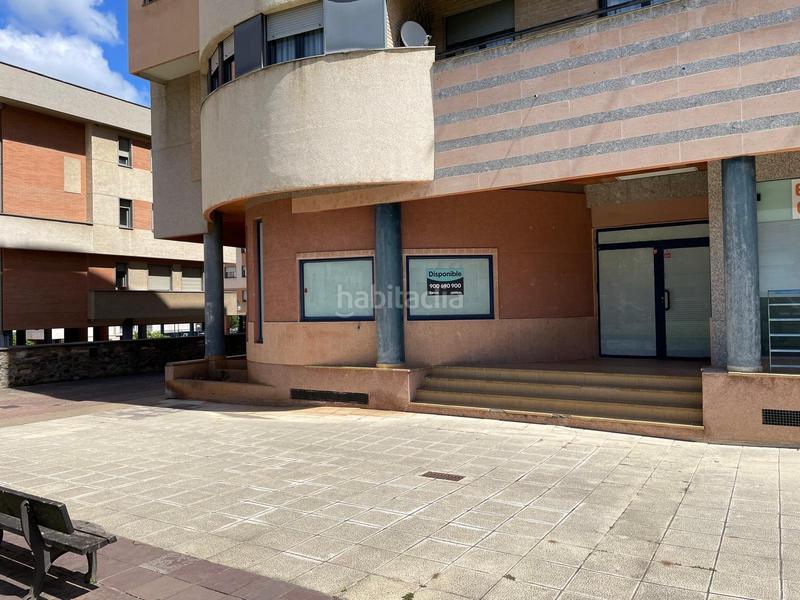 Foto ce5844d5-ec10-4f4d-a062-6ae260fca430. Local comercial venta local zona rosalia de castro en Ponferrada