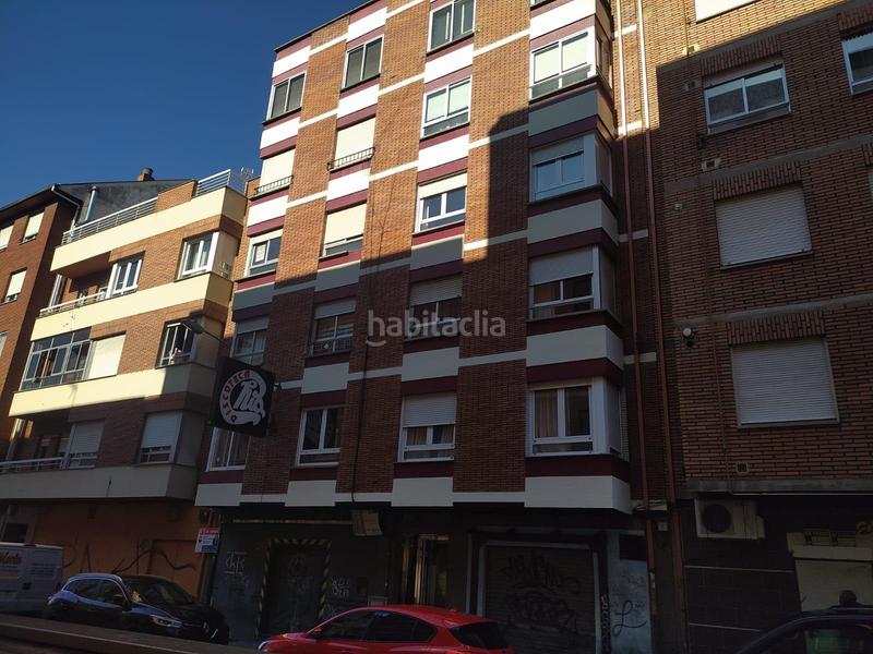 Foto eac405c2-c5b8-4d46-ba53-b89cf0a0faf9. Appartement dans Flores de Sil - La Placa Ponferrada