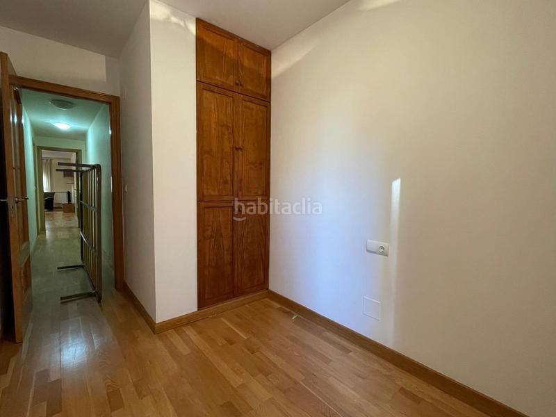 Foto be71e903-8ab1-44a1-8c2d-5e7660f4552d. Apartment with heating parking in Centro Ponferrada