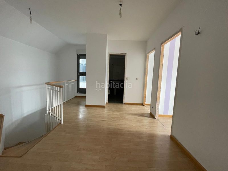 Foto 0b622e1b-6340-48f8-98d1-1c3c53f70143. Dúplex venta piso tipo duplex zona flores en Flores de Sil - La Placa Ponferrada