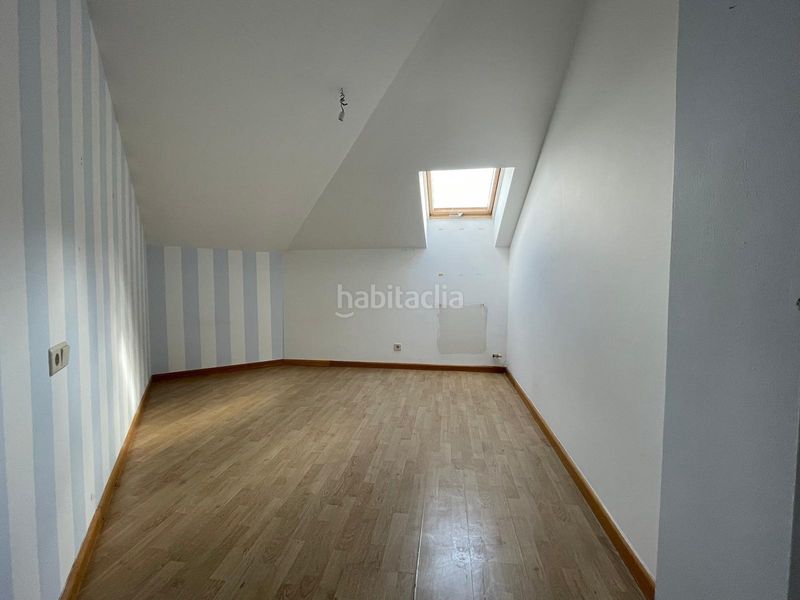 Foto 39fb7e18-b12f-4bb4-92e4-29da8b1effbe. Dúplex venta piso tipo duplex zona flores en Flores de Sil - La Placa Ponferrada