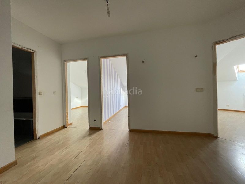Foto b4afeb5e-5426-4f37-b344-a3bdfa1ca57c. Dúplex amb calefacció a Flores de Sil - La Placa Ponferrada