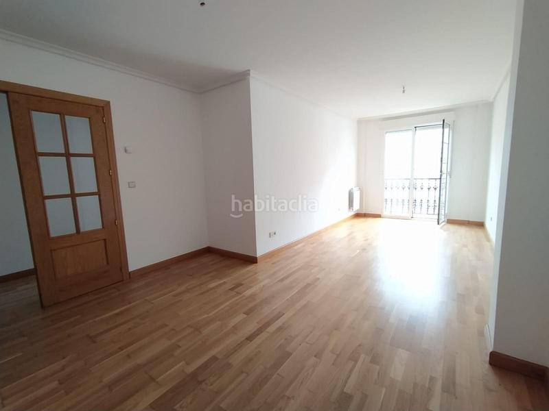 Foto 374921bf-37af-407f-987a-1612600e2621. Piso venta piso zona Centro en Centro Ponferrada