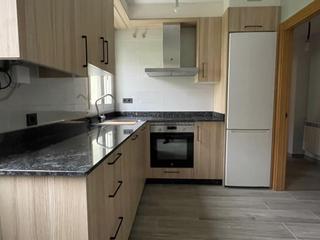 Appartement à Flores de Sil - La Placa. Venta apartamento en planta baja en ponferrada