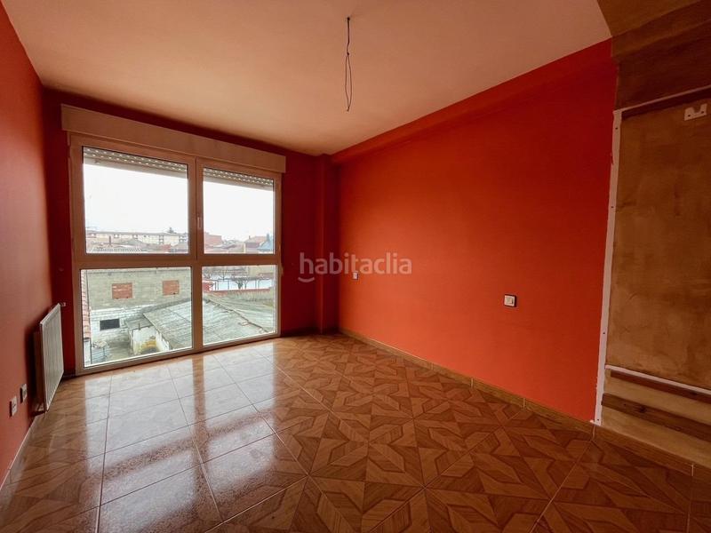 Foto f052ecf4-c061-460e-a438-1a748b3cb161. Duplex avec chauffage dans Valencia de Don Juan