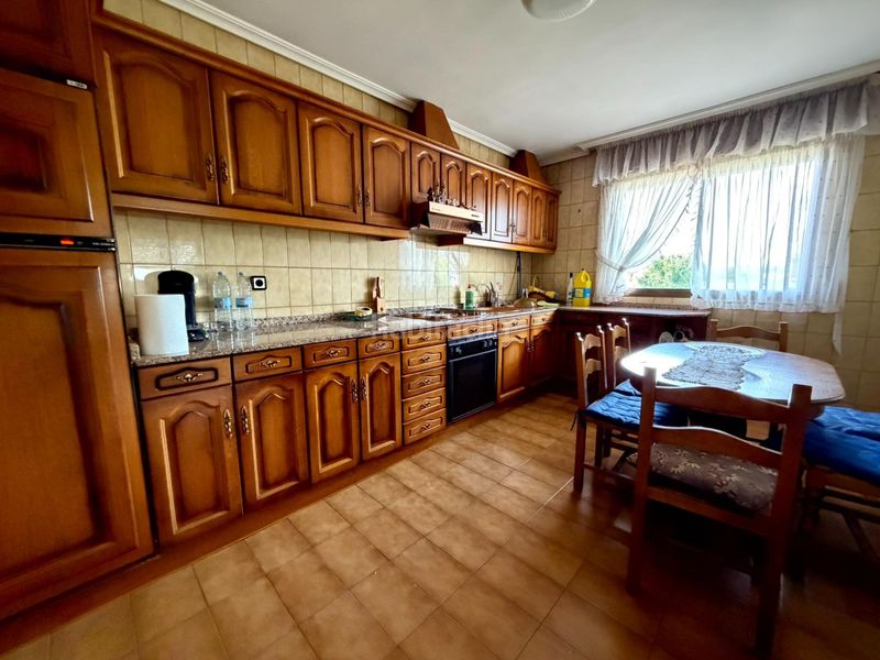 Foto 11ce6dfc-f95e-49f6-81a4-df91d56e1ac5. Chalet a la venta casa con finca en Flores de Sil - La Placa Ponferrada