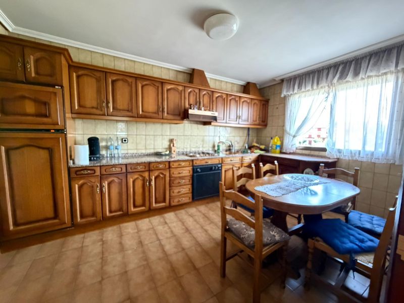 Foto c18de1de-0017-4b72-9bb0-5d5b5e8ce144. Chalet a la venta casa con finca en Flores de Sil - La Placa Ponferrada