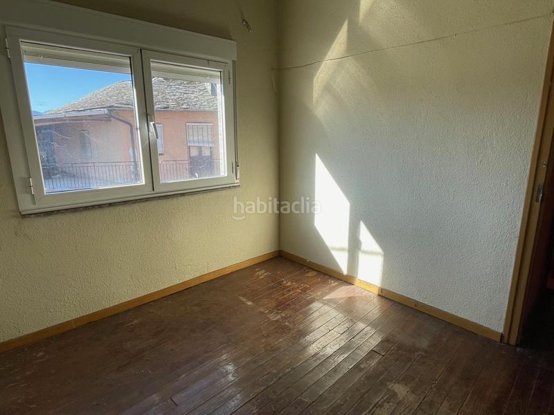 Foto 0115451e-7279-4ba3-ad2e-22a0683cf85b. House with heating in Camponaraya