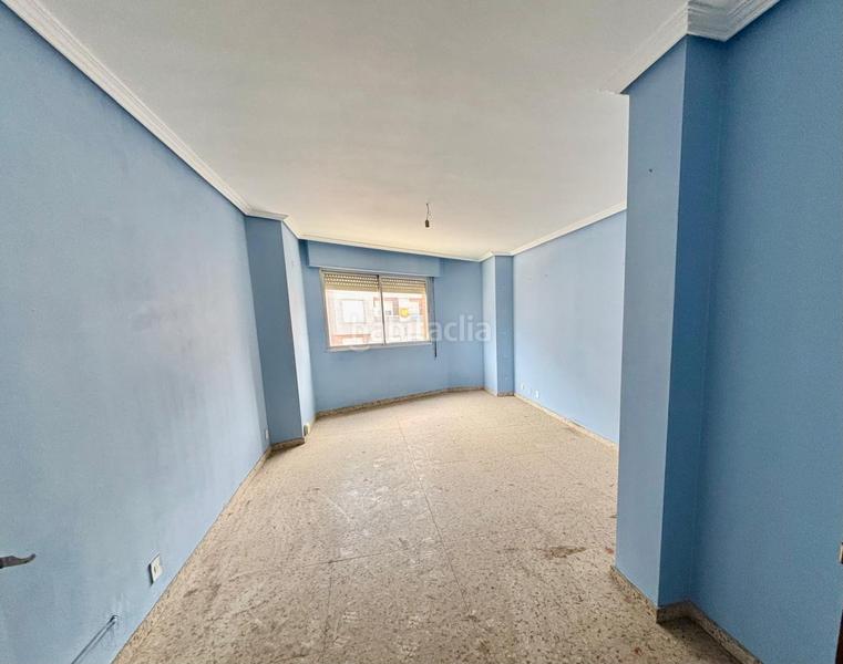 Foto 3fe8ed7d-a8d1-4165-b42d-26605d1b3bae. Pis a Flores de Sil - La Placa Ponferrada