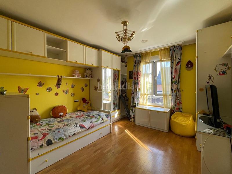 Foto 66fad982-858b-4e6b-98e7-0c5d3dd82251. Casa adossada amb calefacció aparcament a Centro Ponferrada