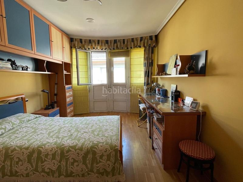 Foto 838b58af-90c5-4ca3-a99d-6caabd8b4ed6. Casa adossada amb calefacció aparcament a Centro Ponferrada