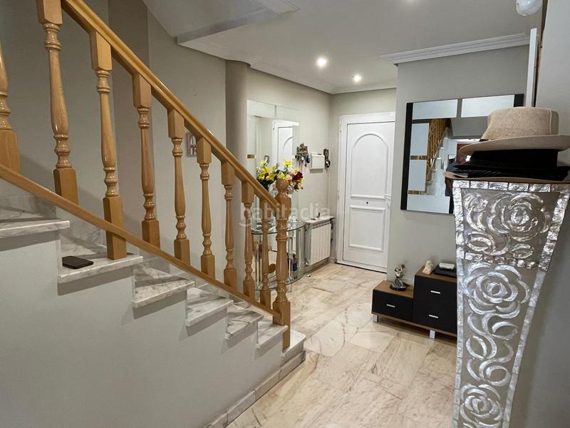 Foto f824c383-1a65-444d-9704-5db5f13b68df. Casa adossada amb calefacció aparcament a Centro Ponferrada