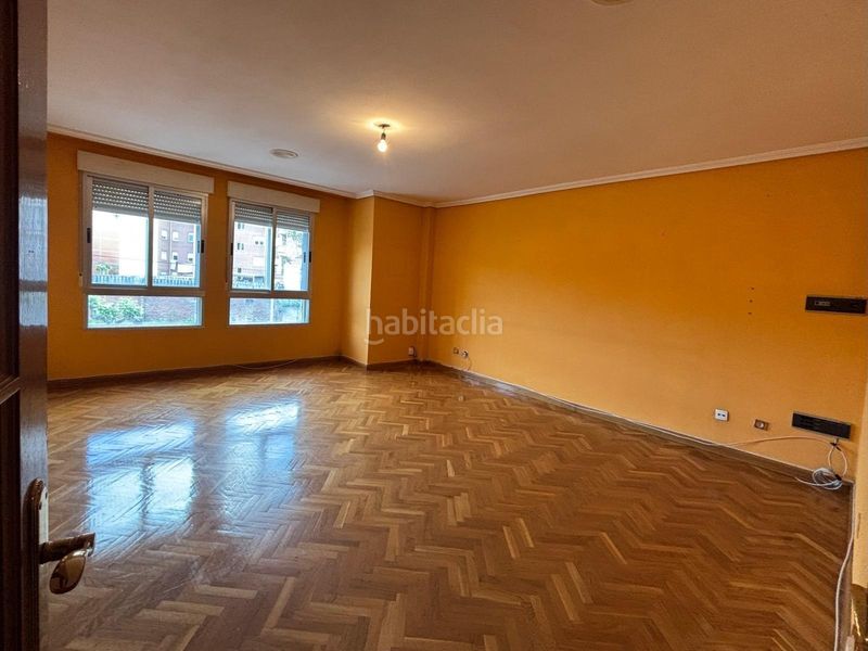 Foto c5c9066c-f878-4487-80cc-7de14dc220bf. Flat in Flores de Sil - La Placa Ponferrada