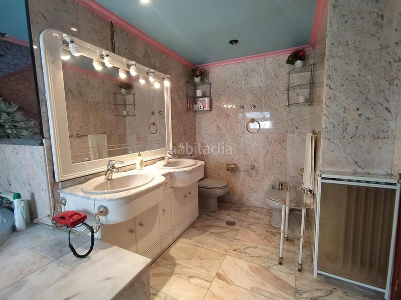 Foto 0cbdf7a6-bb84-4b36-b518-054ff6347a9c. Duplex con riscaldamento parcheggio in Zona Alta Ponferrada