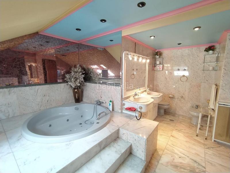 Foto b09166ef-6754-44ef-9234-7d14e928b2c7. Duplex con riscaldamento parcheggio in Zona Alta Ponferrada