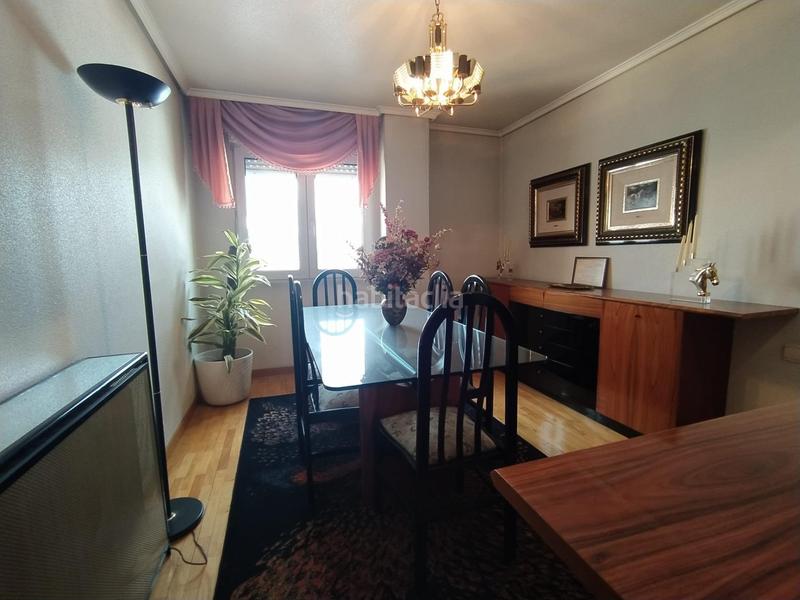 Foto f3c32e72-88d0-4fe6-90f9-03af4e92a7cf. Duplex con riscaldamento parcheggio in Zona Alta Ponferrada