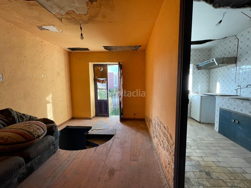 Foto 18bae731-c5b8-4786-ab03-165967a9f1e0. Casa a Zona Alta Ponferrada