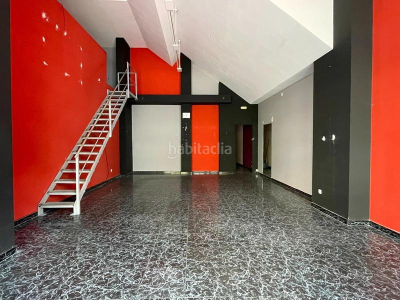 Foto 51be7eca-e217-4eb5-9438-90e4a0659075. Local comercial a Centro Ponferrada