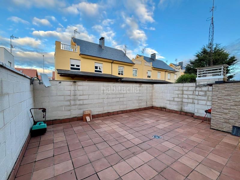 Foto 5711c832-bd10-41ac-bcfc-6a0bfe2a9493. Casa a schiera con riscaldamento parcheggio in Centro Ponferrada