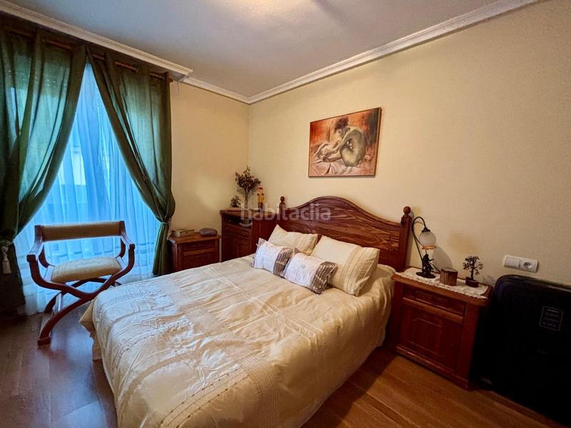 Foto 58812a77-29be-48a6-af01-031891e6982c. Casa a schiera con riscaldamento parcheggio in Centro Ponferrada