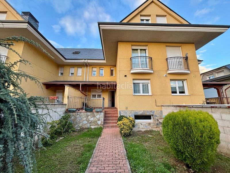 Foto e893f0bb-8038-47ff-92a8-d47b33882282. Casa a schiera con riscaldamento parcheggio in Centro Ponferrada