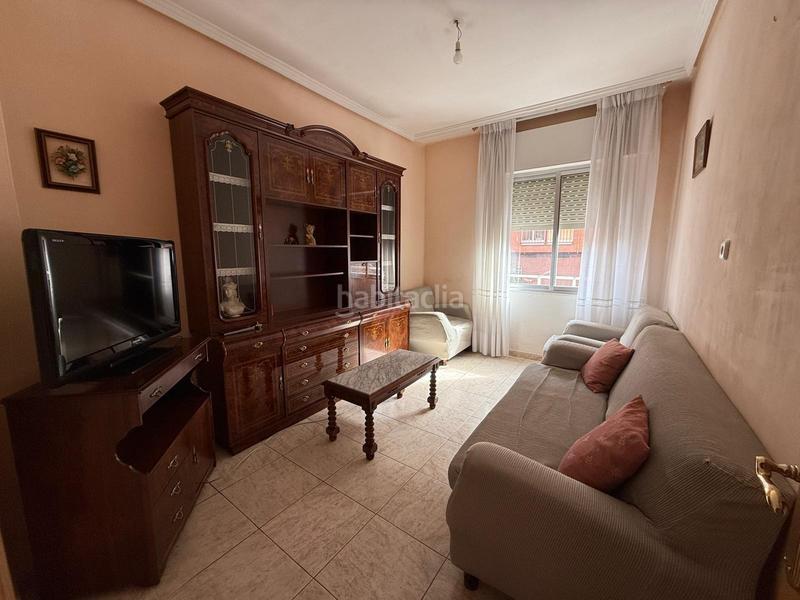 Foto d2f6e466-f4a3-4423-a982-5abe35cf04aa. Pis amb calefacció a Zona Alta Ponferrada