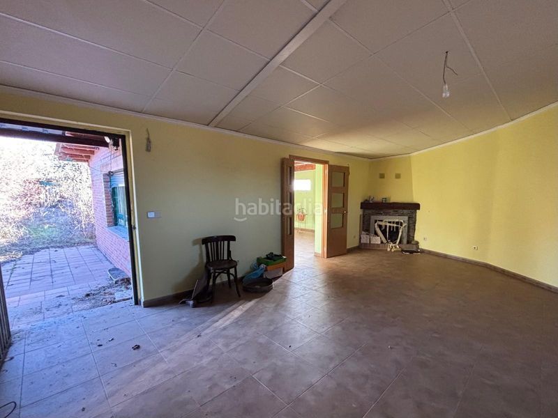 Foto 98fb5447-8c1d-4668-9e56-a8e81897b34d. Terreno residencial venta finca urbana en campo con casita de verano en Ponferrada