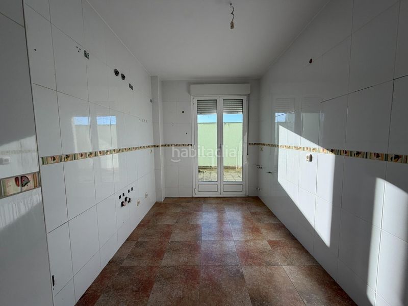 Foto f97ba1f1-89f8-41b3-ad1f-3a181209f882. Casa aparellada a Cacabelos