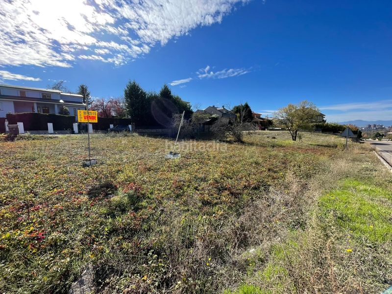 Foto f7cafca8-1750-414c-86e3-25eb2f5a37ab. Terreny residencial a Urbanización Patricia - Campo Ponferrada