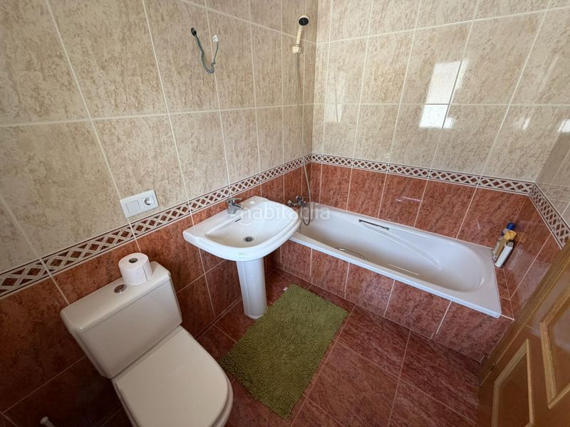Foto a0d2c577-4b28-433a-b32a-4911da664ab8. Casa adossada amb calefacció aparcament a Camponaraya