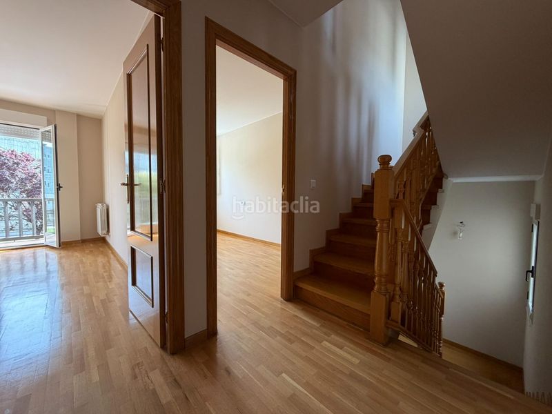 Foto aa86f0a3-b6bb-42c0-85ba-1d33fc2681d5. Casa adossada amb calefacció aparcament a Camponaraya