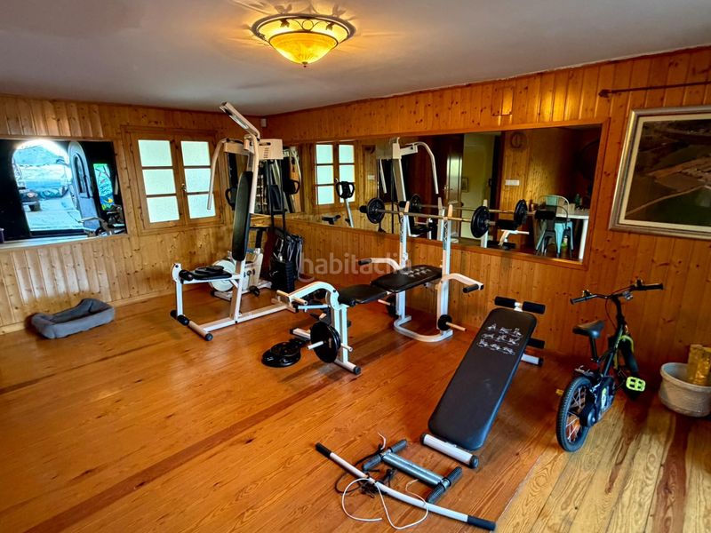 Foto 254e0bd2-7fe6-4e72-9c72-8744b7e0bc5c. Xalet amb aparcament a Cacabelos