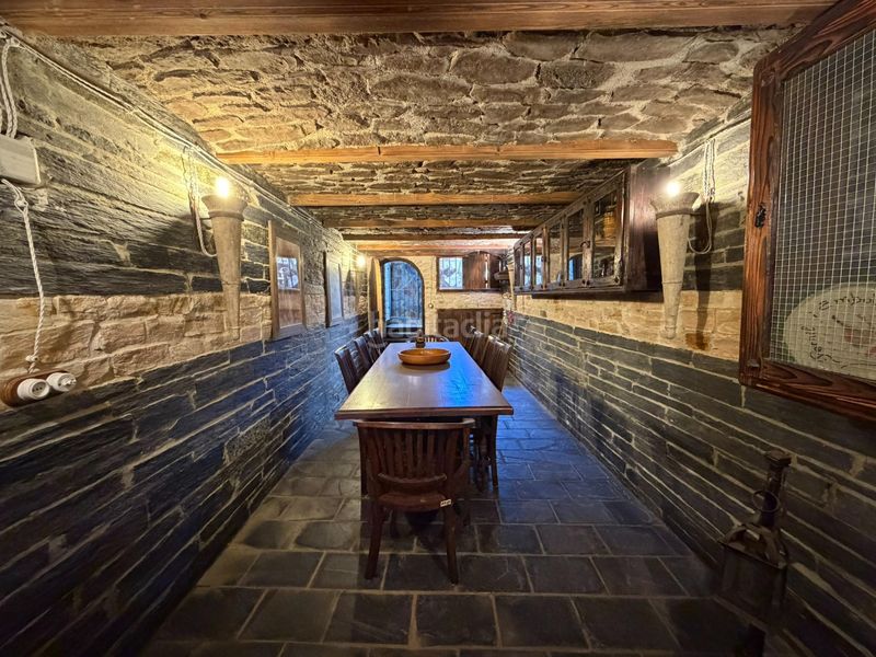 Foto 346ccaf8-5785-40ef-b522-fc38111412a0. Xalet amb aparcament a Cacabelos