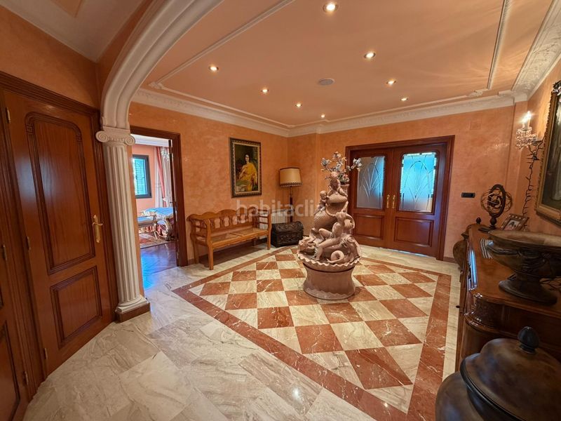 Foto 4abd1d04-5c1a-45f0-bca4-d1b1c68aca61. Xalet amb aparcament a Cacabelos