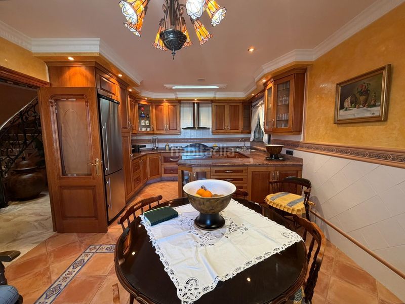 Foto 5054f263-b3d2-4392-a5fd-e034be8cfb62. Xalet amb aparcament a Cacabelos