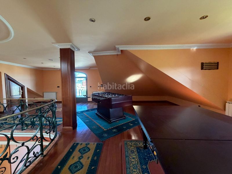 Foto 518d9890-2ebc-418d-9910-c71472589a97. Xalet amb aparcament a Cacabelos