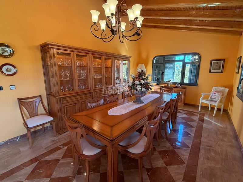 Foto 6d2435d8-68d8-4f4b-984e-3f07e2653a4a. Xalet amb aparcament a Cacabelos