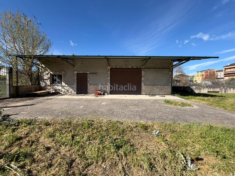 Foto 734190c5-dfad-4a21-83e5-0d91c821037b. Xalet amb aparcament a Cacabelos