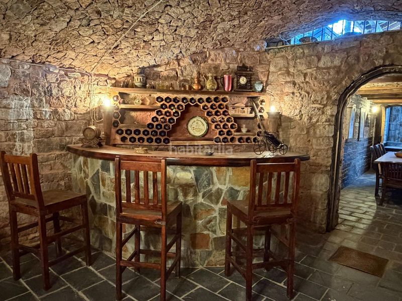 Foto 78a0529a-0132-413b-a357-f85426c2e7d8. Xalet amb aparcament a Cacabelos