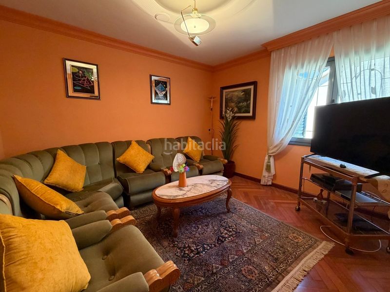 Foto 8eb0b5d9-37aa-4938-baae-11d8d744a43a. Xalet amb aparcament a Cacabelos