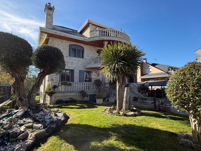 Foto 9122f753-9c68-4742-addb-3e16160493c1. Xalet amb aparcament a Cacabelos