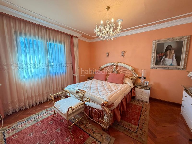 Foto 91b8352b-4b4e-4583-8ac2-b7e4469d5aa0. Xalet amb aparcament a Cacabelos