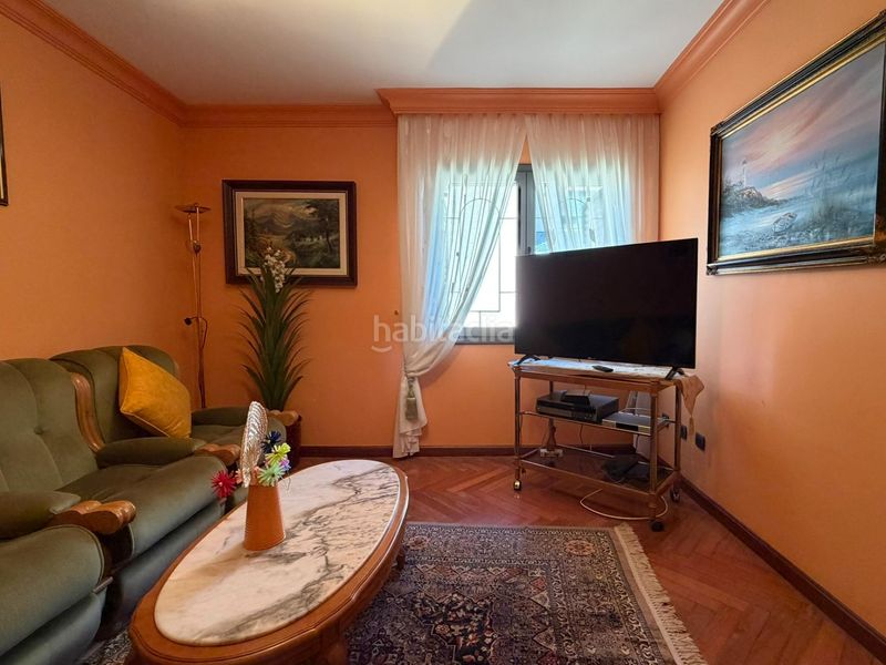 Foto c7a09062-5856-4c8b-8f77-f99ea4adf2cb. Xalet amb aparcament a Cacabelos