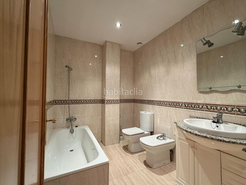 Foto bbf2858f-d09a-4dea-8c3b-ccfe22fcee2c. Apartament amb calefacció a Zona Alta Ponferrada